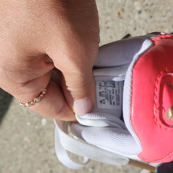 Puma Suede and leather sneakers sz 7 - Picture 8 of 8